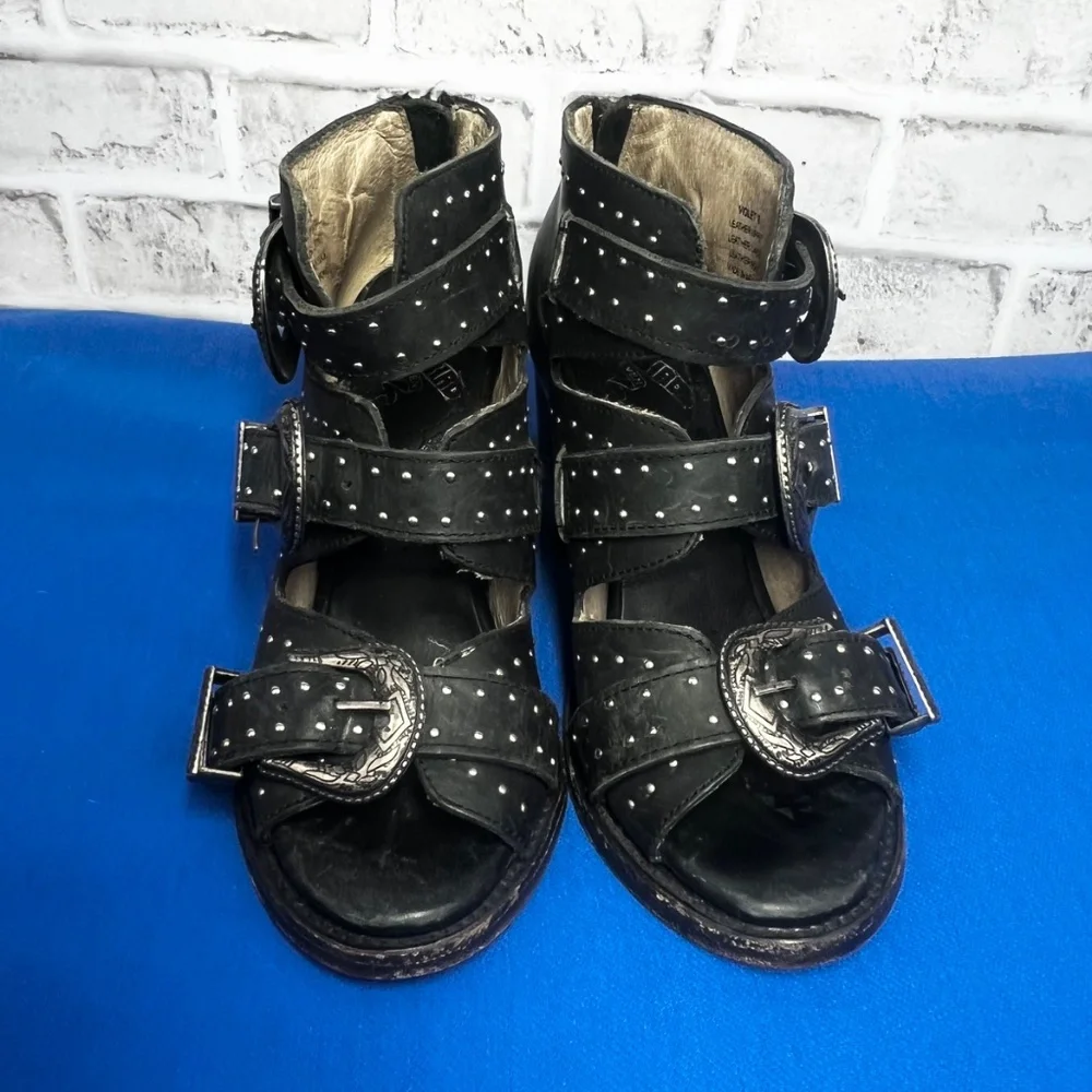 |•FREEBIRD🦅BY STEVEN•| Violet Western/Boho Silver Buckle Bootie - Picture 5 of 15